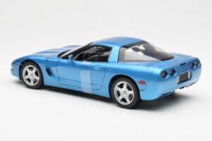Chevrolet Corvette C5 Bleu Métallique UT Models 1:18 21004 Métal — image 5 sur 6