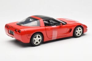 Chevrolet Corvette C5 Hardtop Rouge UT Models 1:18 21041 Métal — image 2 sur 6