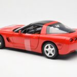 Chevrolet Corvette C5 Hardtop Rouge UT Models 1:18 - image 5 of 6