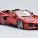 Chevrolet Corvette C8 Z06 Cabriolet Rouge Mist GT Spirit 1:18 - image 3 of 5