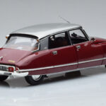 Citroen DS23 Pallas Rouge Norev 1:18 - image 3 of 7