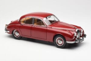 Daimler 250 V8 Rouge Paragon 1:18 PA-98312 Métal — image 6 sur 8
