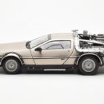 DeLorean DMC-12 Time Machine Back to the Future Argent Sun Star 1:18 - image 3 of 8