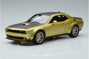 Dodge Challenger R/T Scat Pack Widebody 50e Anniversaire GT Spirit 1:18 GT411 Résine