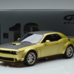 Dodge Challenger R/T Scat Pack Widebody 50e Anniversaire GT Spirit 1:18 GT411 Résine - image 6 of 6