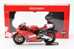 Ducati Desmosedici MotoGP Prova 2002 Minichamps 1:12 122020099 Métal — image 4 sur 4