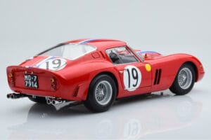 Ferrari 250 GTO #19 24 Hours of Le Mans 1962 Kyosho 1:18 08438A Métal — image 3 sur 10
