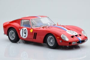 Ferrari 250 GTO #19 24 Hours of Le Mans 1962 Kyosho 1:18 08438A Métal — image 6 sur 10