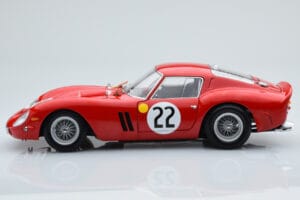 Ferrari 250 GTO #22 24 Hours of Le Mans 1962 Kyosho 1:18 08438B Métal — image 4 sur 10