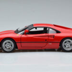 Ferrari 288 GTO Rouge Hot Wheels 1:18 - image 4 of 10