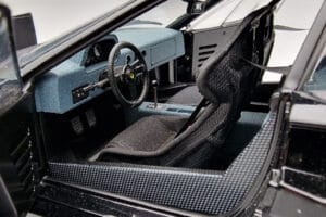 Ferrari F40 Lightweight Noir Kyosho 1:18 08412BK Métal — image 11 sur 12