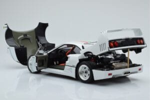 Ferrari F40 Blanc Nacré Italy Kyosho 1:18 08416PWT-G Métal — image 5 sur 8