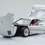 Ferrari F40 Blanc Nacré Kyosho 1:18 - image 2 of 8