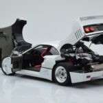 Ferrari F40 Blanc Nacré Kyosho 1:18 - image 5 of 8