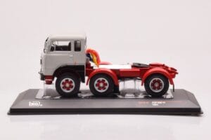 Fiat 690 T1 Blanc IXO 1:43 TR176