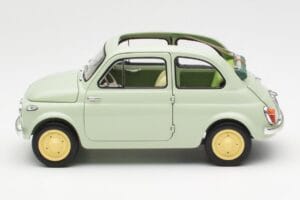 Fiat Nuova 500 Clear Vert Kyosho 1:18 08966LG Métal — image 4 sur 8