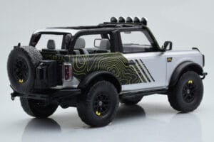 Ford Bronco RTR Iconic Argent GT Spirit 1:18 GT404 Résine — image 2 sur 6