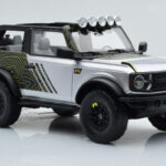 Ford Bronco RTR Iconic Argent GT Spirit 1:18 - image 4 of 6