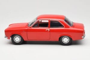 Ford Escort Mk1 RHD Rouge Minichamps 1:18 150081070 Métal — image 4 sur 8