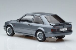 Ford Escort Mk4 RS Turbo S Gris MCG 1:18 MCG18272 Métal — image 5 sur 6