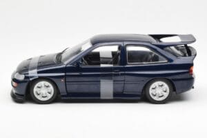 Ford Escort RS Cosworth Bleu Metallic UT Models 1:18 180082101-R1 Métal — image 3 sur 6