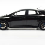 Ford Focus RS Mk3 Noir Otto 1:18 - image 3 of 8