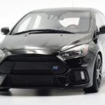 Ford Focus RS Mk3 Noir Otto 1:18 - image 6 of 8