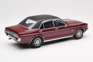 Ford Granada Mk1 Rouge Foncé Métallisé Noir Mat MCG 1:18 MCG18393 Métal — image 2 sur 6