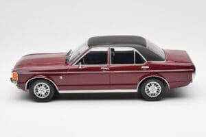Ford Granada Mk1 Rouge Foncé Métallisé Noir Mat MCG 1:18 MCG18393 Métal — image 3 sur 6