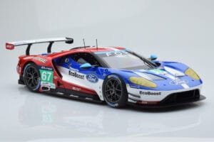 Ford GT Chip Ganassi Racing UK #67 M. Franchitti / A. Priaulx / H. Tincknell 24 Hours of Le Mans 2016 Minichamps 1:18 1551686 — image 4 sur 6