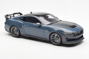 Ford Mustang Dark Horse Vapor Bleu Metallic GT Spirit 1:18 GT454 Résine — image 4 sur 6