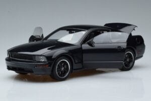 Ford Mustang GT S197 Bullitt AUTOart 1:18 73067 Métal — image 2 sur 7