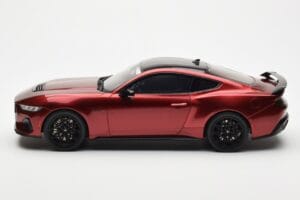 Ford Mustang GT S650 Rapid Rouge GT Spirit 1:18 GT433 Résine — image 3 sur 6