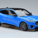 Ford Mustang Mach-E GT Performance Bleu Otto 1:18 OT414 Résine - image 4 of 6