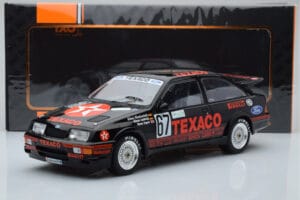 Ford Sierra RS500 Cosworth Texaco #67 K. Ludwig / K. Niedzwiedz / S. Soper 24 Hours of Nurburgring Winner 1987 IXO 1:18 18RMC — image 6 sur 6