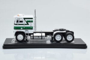 Freightliner FLA Blanc Vert IXO 1:43 TR149 Métal — image 2 sur 4
