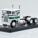 Freightliner FLA Blanc Vert IXO 1:43