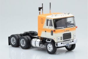 GMC Astro 95 Beige Blanc IXO 1:43 TR167 Métal — image 3 sur 5