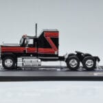 GMC General Rouge Noir IXO 1:43 TR102 - image 3 of 6