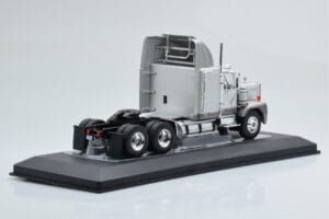 GMC General SBFA Argent IXO 1:43 TR166 Métal — image 2 sur 6