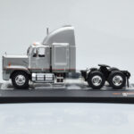 GMC General SBFA Argent IXO 1:43 - image 3 of 6