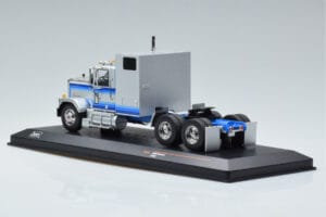 GMC General Argent IXO 1:43 TR079 Métal — image 5 sur 6