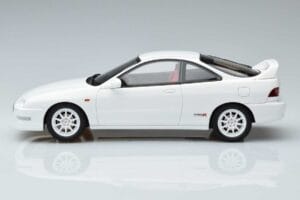Honda Integra DC2 Euro Spec Blanc Otto 1:18 OT974 Résine — image 3 sur 6