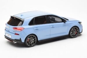 Hyundai i30 N Bleu Clair Otto 1:18 OT425 Résine — image 2 sur 6