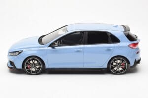 Hyundai i30 N Bleu Clair Otto 1:18 OT425 Résine — image 3 sur 6