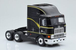 International Eagle Cabover Noir IXO 1:43 TR169 Métal — image 3 sur 5
