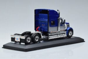 International Lonestar Bleu IXO 1:43 TR118 Métal — image 2 sur 6