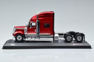 International Lonestar Rouge IXO 1:43 TR103 Métal — image 3 sur 6