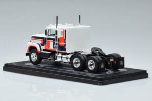 International Transtar 4300 Blanc IXO 1:43 TR153 Métal — image 5 sur 6
