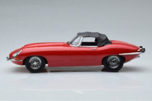 Jaguar E-Type Series 1 Roadster Rouge KK-Scale 1:18 KKDC180484 Métal — image 3 sur 6